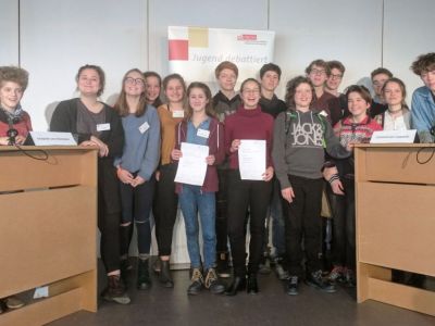 Großer Erfolg beim Verbundwettbewerb Jugend-debattiert